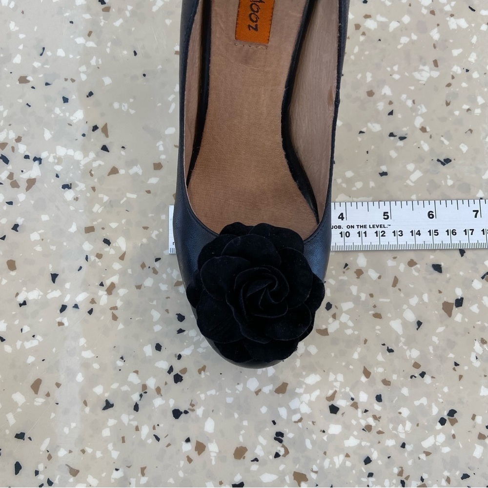 Miz Mooz black heeled shoes pump floral applique genuine leather handcrafted 6.5 - Picture 14 of 16